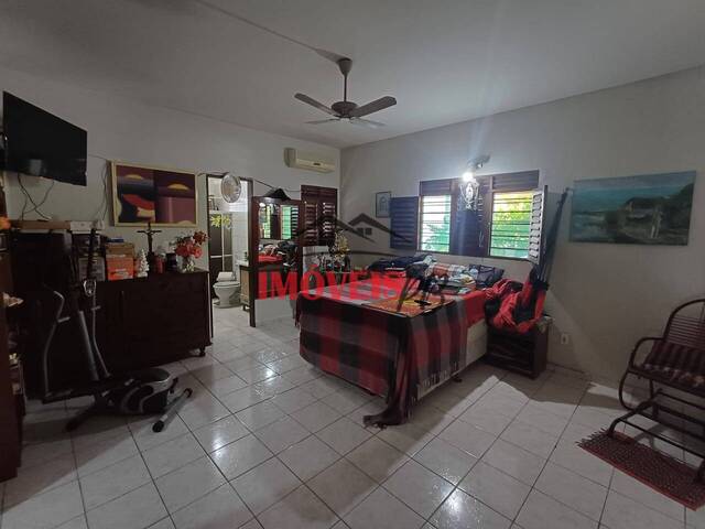 Casa para Venda em Conde - 2